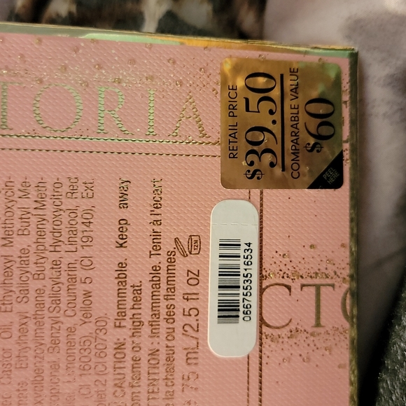 Victoria's Secret 2020 Holiday Set - Picture 8 of 8